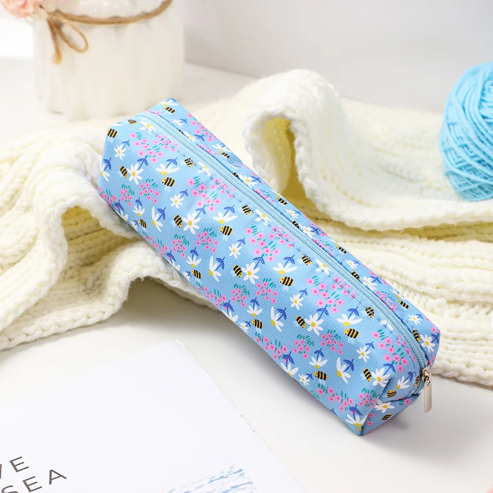 12pcs/set of soft clay handle, alumina crochet, bee print crochet, hand-knitted sweater knitting tool - Image 2